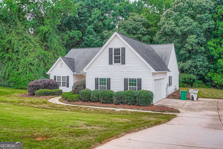 4642 Devencrest Lane, Buford, GA 30519 - Image #2