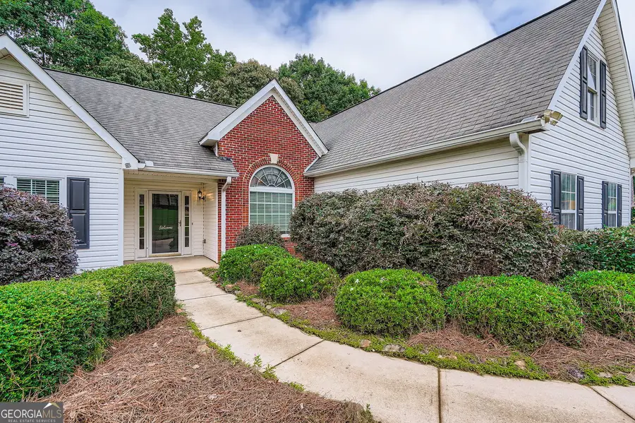 4642 Devencrest Lane, Buford, GA 30519 - Image #3