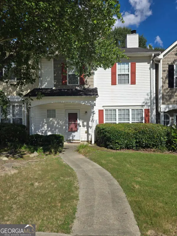 6076 Camden Forrest Drive, Riverdale, GA 30296