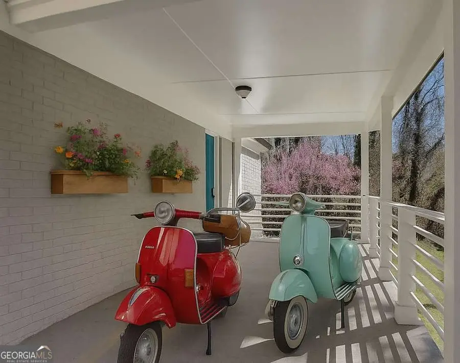 563 Center Hill Avenue Nw, Atlanta, GA 30318 - Image #2