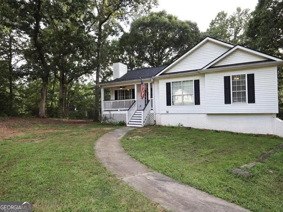 316 Winchester Drive, Sharpsburg, GA 30277 - Image #2