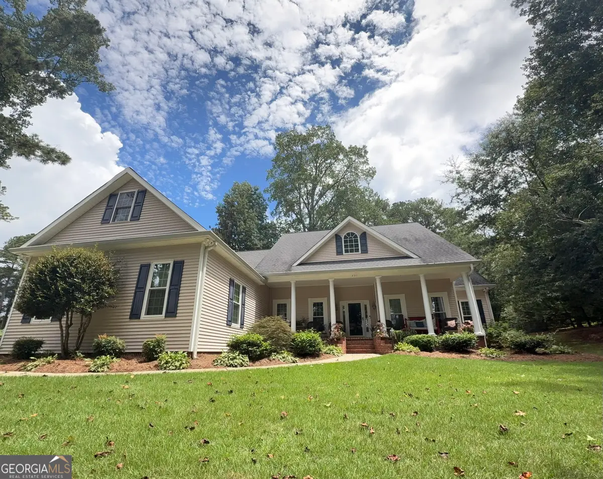 231 N Lakeshore Drive, Carrollton, GA 30117 - Image #1