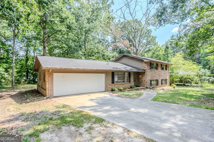 3961 Summit Drive, Douglasville, GA 30135 - Image #2