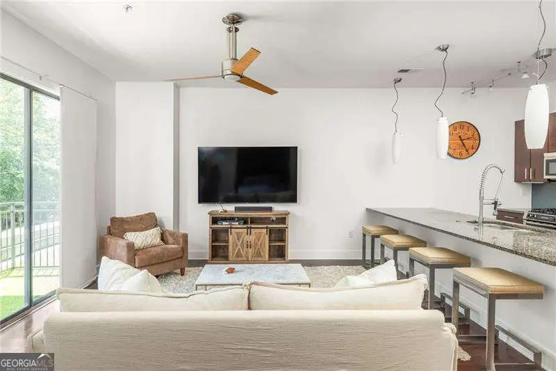 200 N Highland Avenue Ne #207, Atlanta, GA 30307 - Image #3