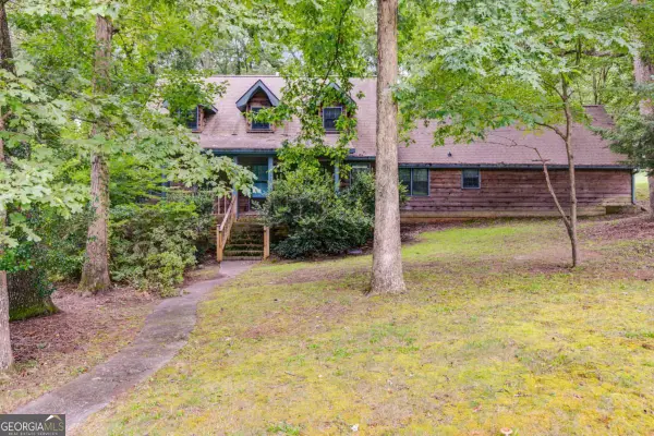 5471 S Lake Drive, Douglasville, GA 30135