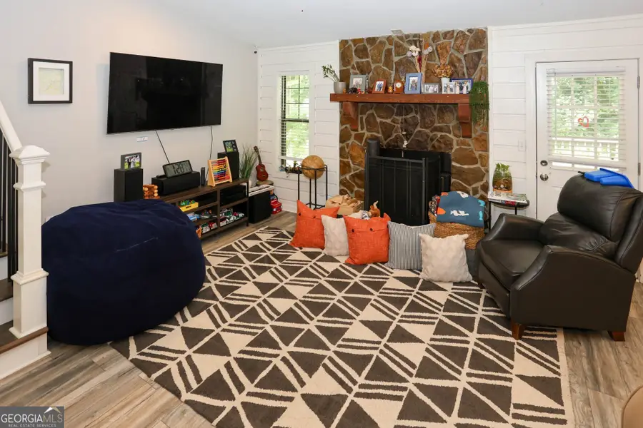 419 Creekside Lane, Woodstock, GA 30188 - Image #3