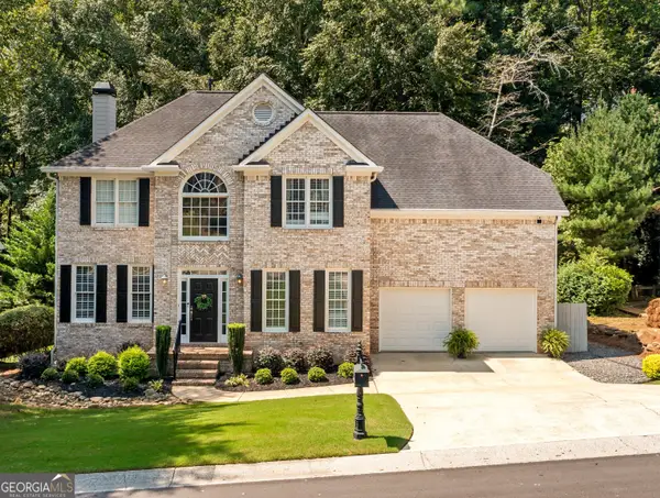 824 Hillcrest Lane, Woodstock, GA 30189