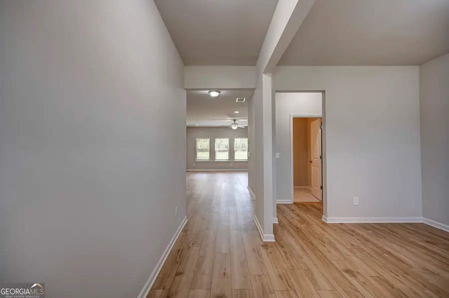 209 Willowbrook Drive Se, Calhoun, GA 30701 - Image #2