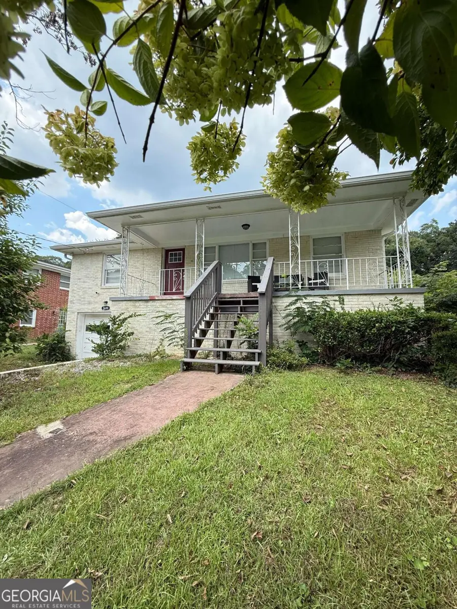 2699 Lincoln Court Nw, Atlanta, GA 30318 - Image #2