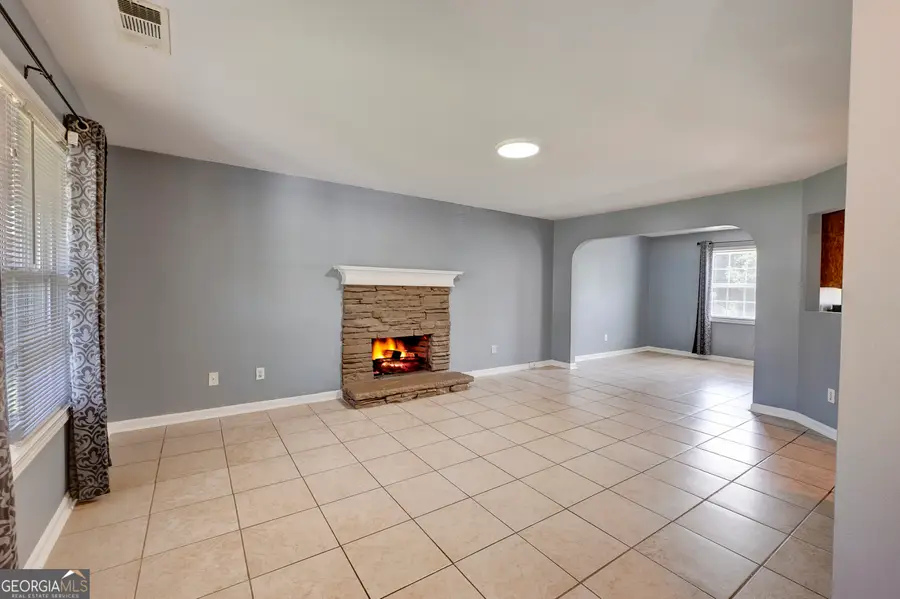 126 Summerfield Lane Ne, Calhoun, GA 30701 - Image #2