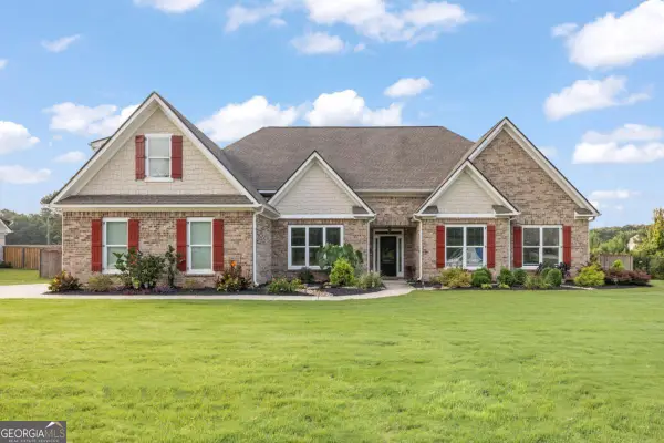 2104 Meadowood Cove, Monroe, GA 30655