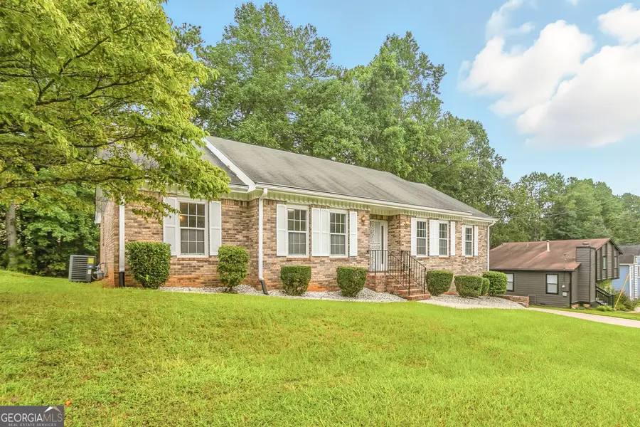 670 Timbergrove Drive Sw, Atlanta, GA 30331 - Image #2