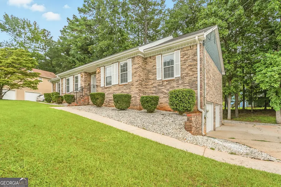 670 Timbergrove Drive Sw, Atlanta, GA 30331 - Image #3