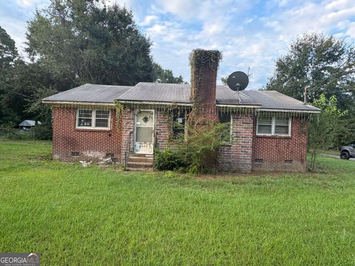 425 Hollis Street Sw, Pelham, GA 31779 - Image #1