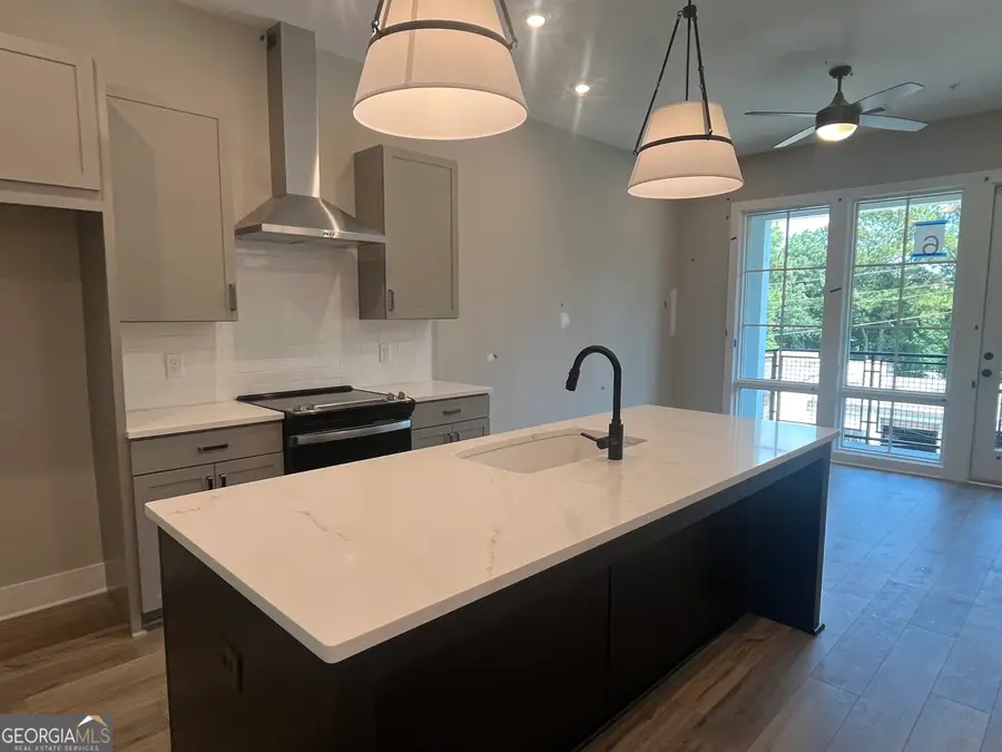 962 Bibbs Circle Nw #6, Atlanta, GA 30318 - Image #2