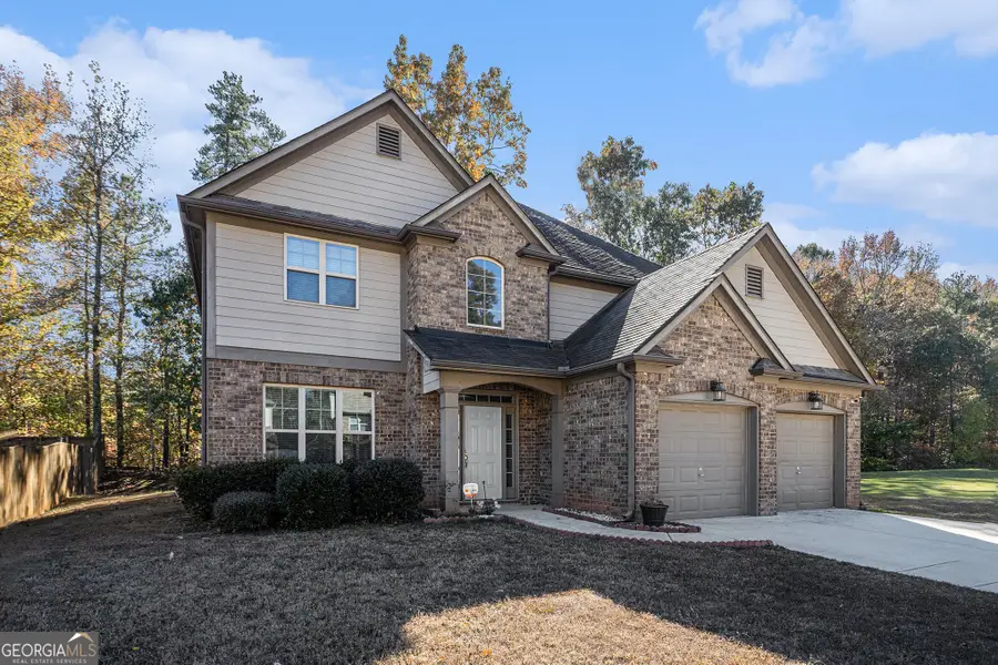 3907 Dunaire Drive, Stone Mountain, GA 30083 - Image #2