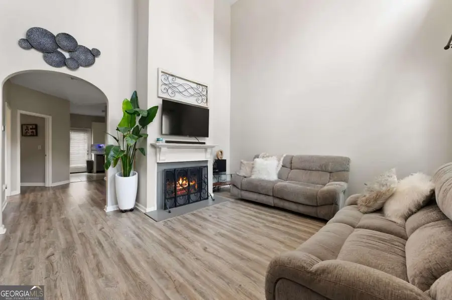 119 Oak Green Drive, Lawrenceville, GA 30044 - Image #2