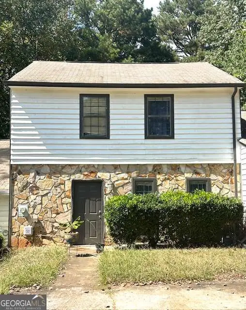 6832 S Lakewood Terrace, Douglasville, GA 30135