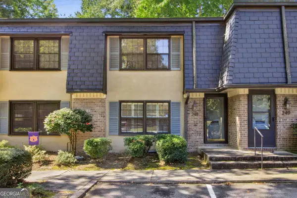 248 Triumph Drive Nw, Atlanta, GA 30327