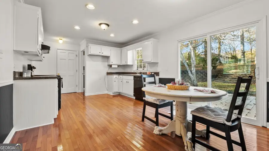 16 Timberwood Drive Se, Silver Creek, GA 30173 - Image #3