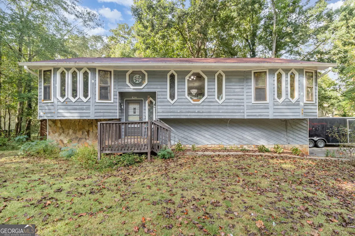 824 Cedar Lake Drive Se, Conyers, GA 30094 - Image #1