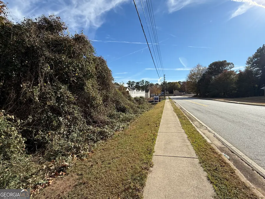 8630 WEBB Rd, Riverdale, GA 30274 - Image #3