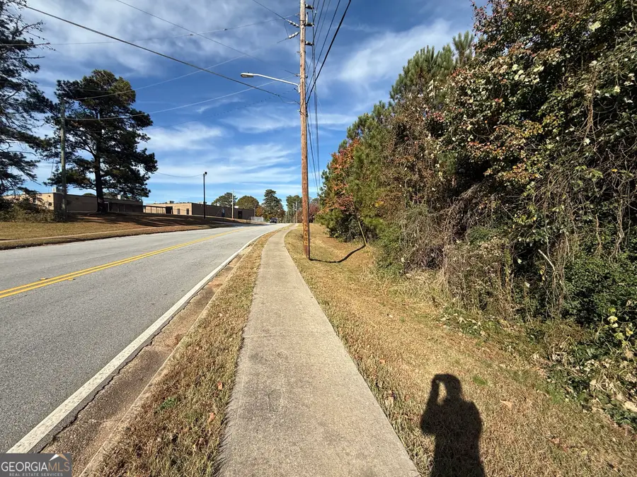 8638 Webb Road, Riverdale, GA 30274 - Image #3