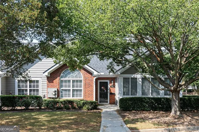 927 Burnt Hickory Circle #10, Marietta, GA 30064 - Image #1