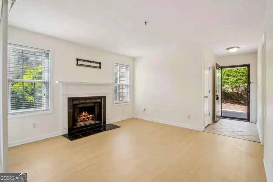 5638 River Heights Crossing Se, Marietta, GA 30067 - Image #2