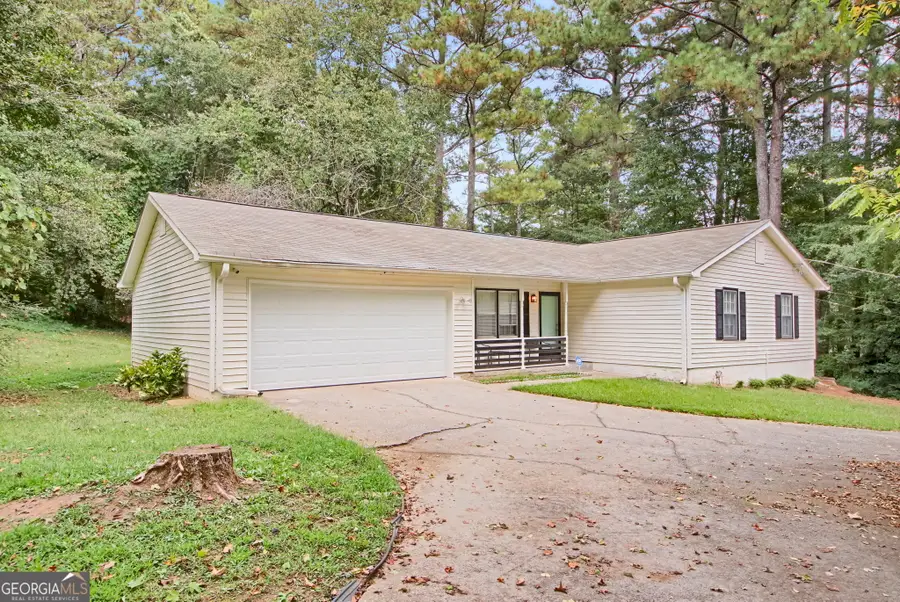 3992 Wrexham Drive, Snellville, GA 30039 - Image #2