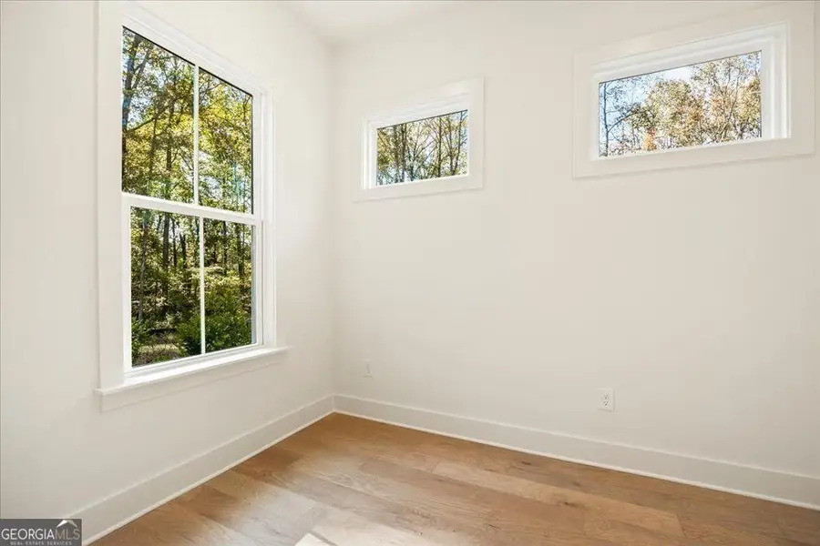 8330 Creekside Overlook Drive, Gainesville, GA 30506 - Image #3