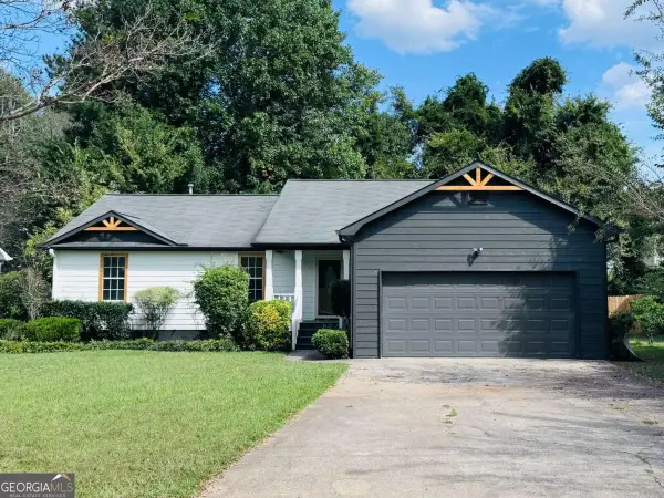 5810 Mistyview Drive, Rex, GA 30273