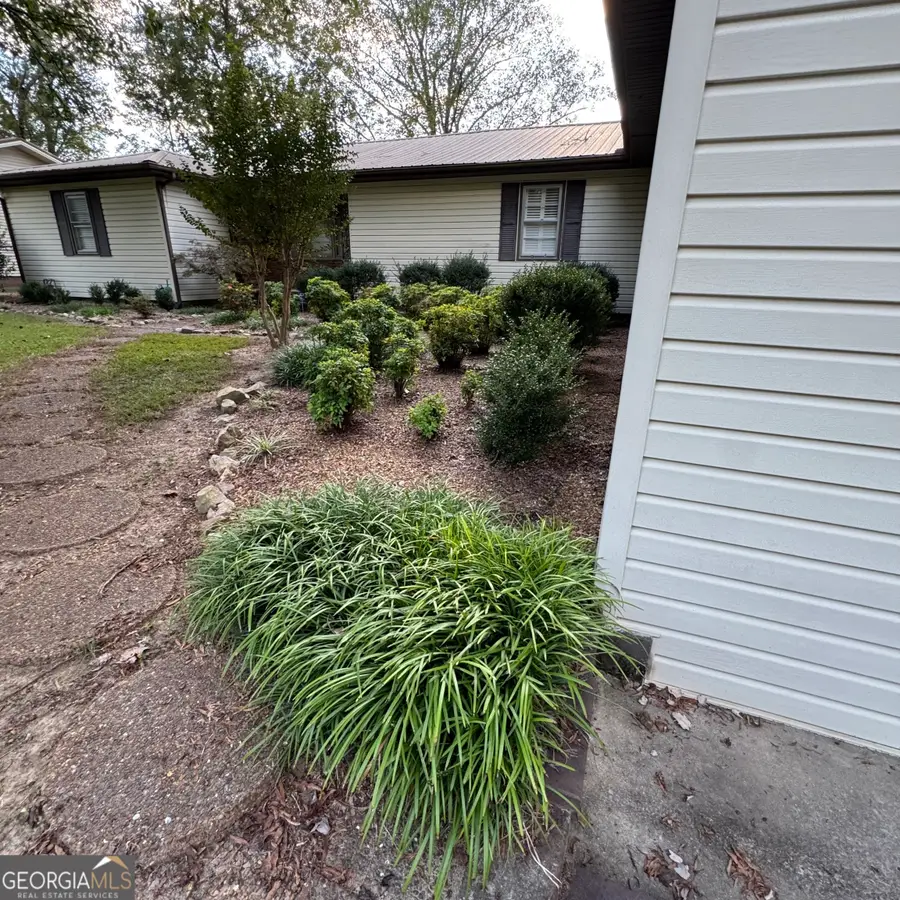 303 Auburn Street, Centre, AL 35960 - Image #3