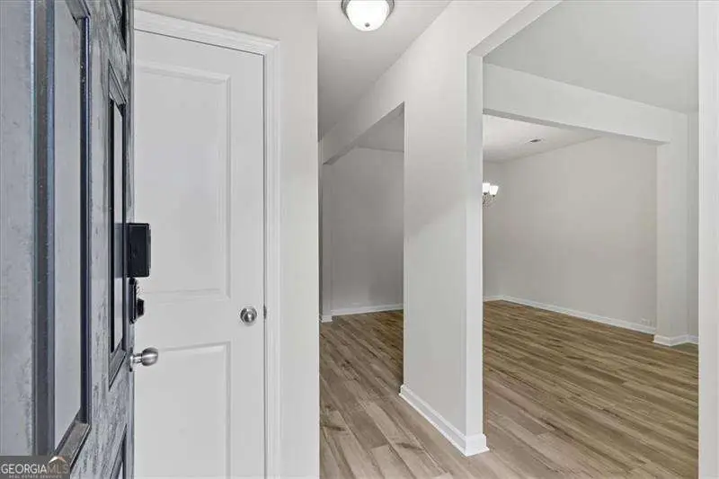 2832 Saratoga Lake View, Decatur, GA 30034 - Image #2