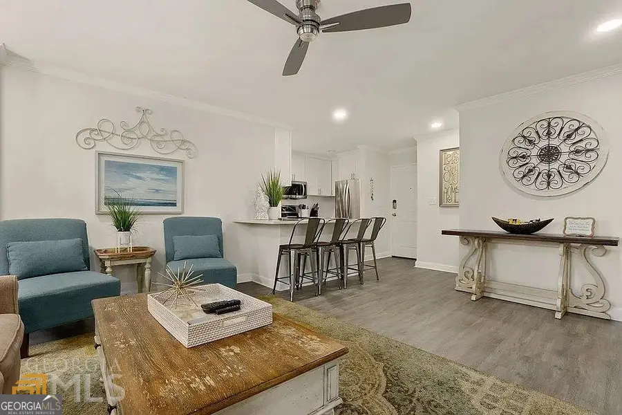 300 Peachtree Street Ne #APT 4C, Atlanta, GA 30308 - #3