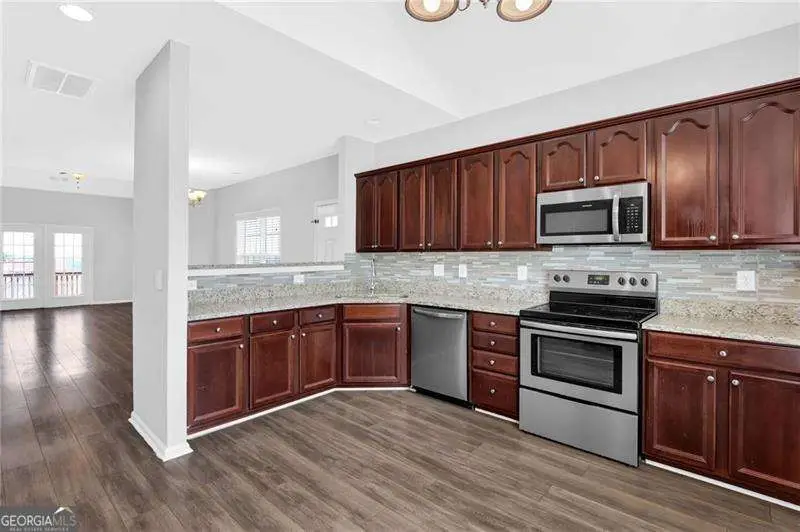 374 Guibor Court Nw #4, Kennesaw, GA 30144 - Image #2