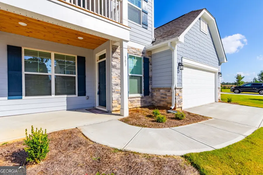 303 Bull Shoals Way, Hoschton, GA 30548 - Image #2