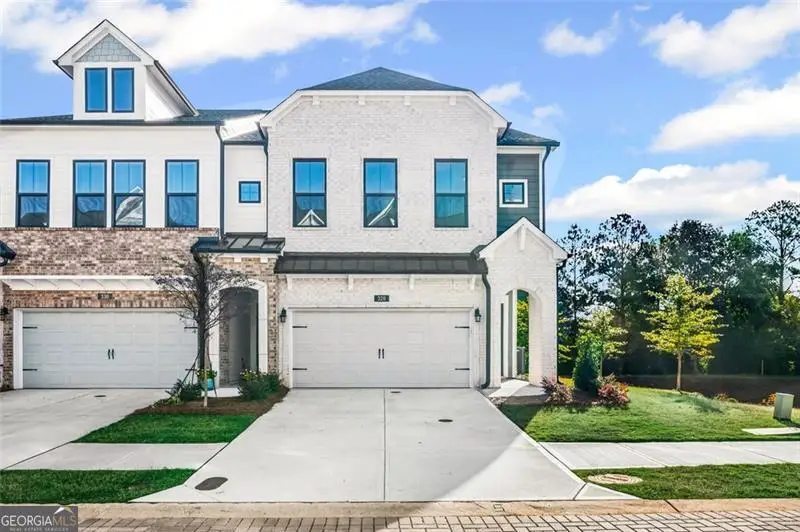 320 Walker Avenue, Roswell Alpharetta, GA 30076 - #2