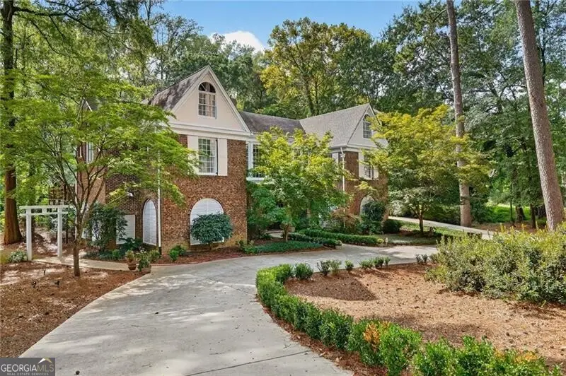1018 Peachtree Battle Circle Nw, Atlanta, GA 30327 - Image #3