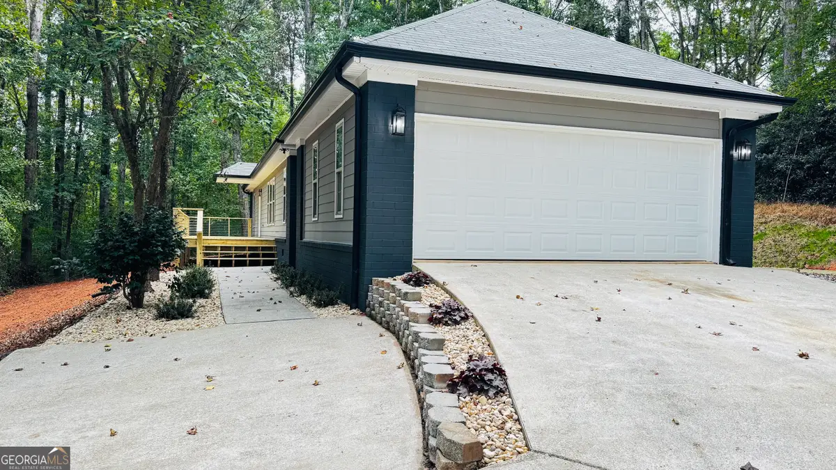 77 Lakeview Court, Jefferson, GA 30549 - Image #1