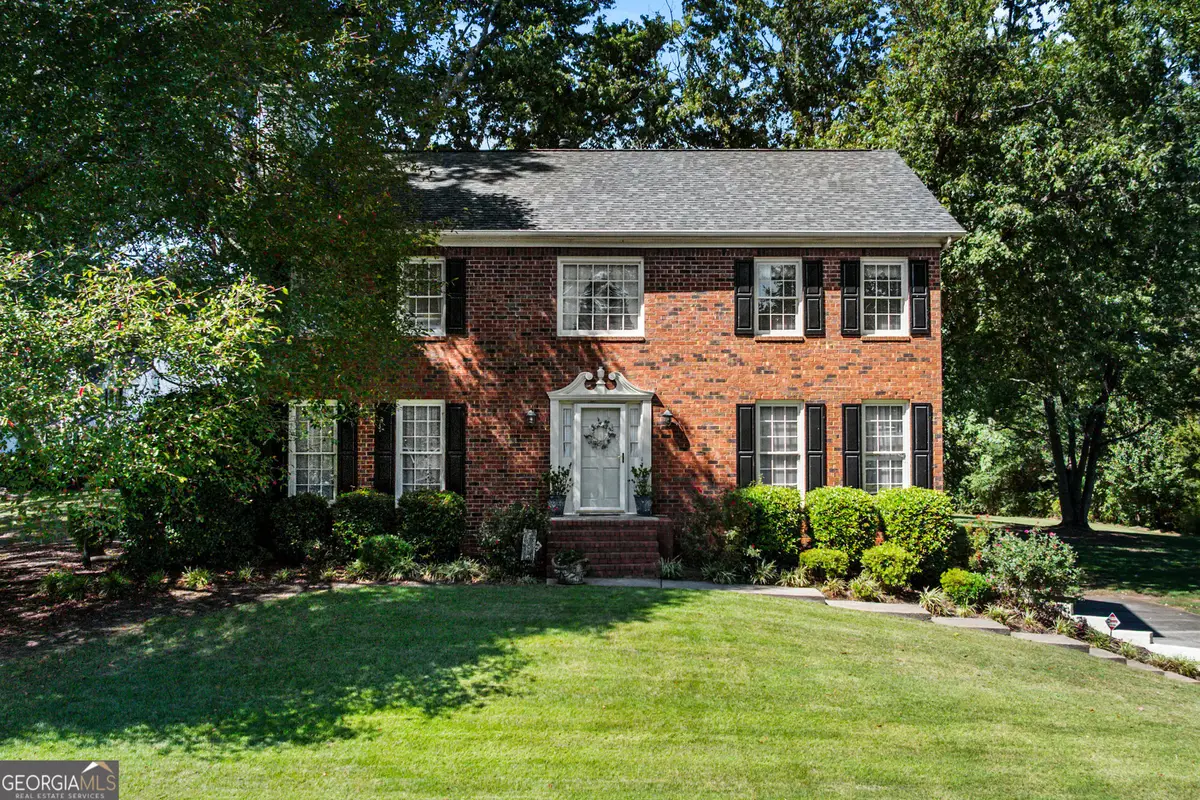 2451 Meadowglen Trail, Snellville, GA 30078 - Image #1