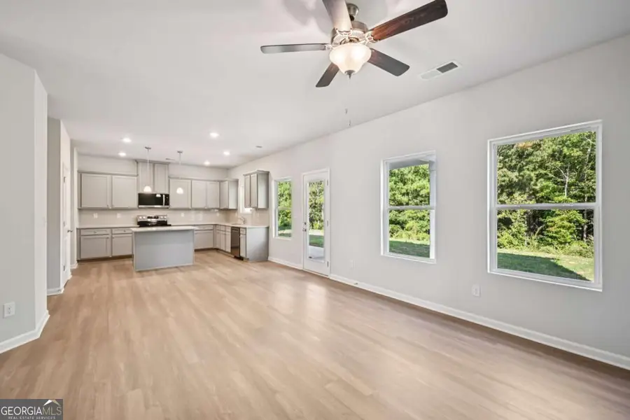 342 Lanier Circle, Woodstock, GA 30189 - Image #2