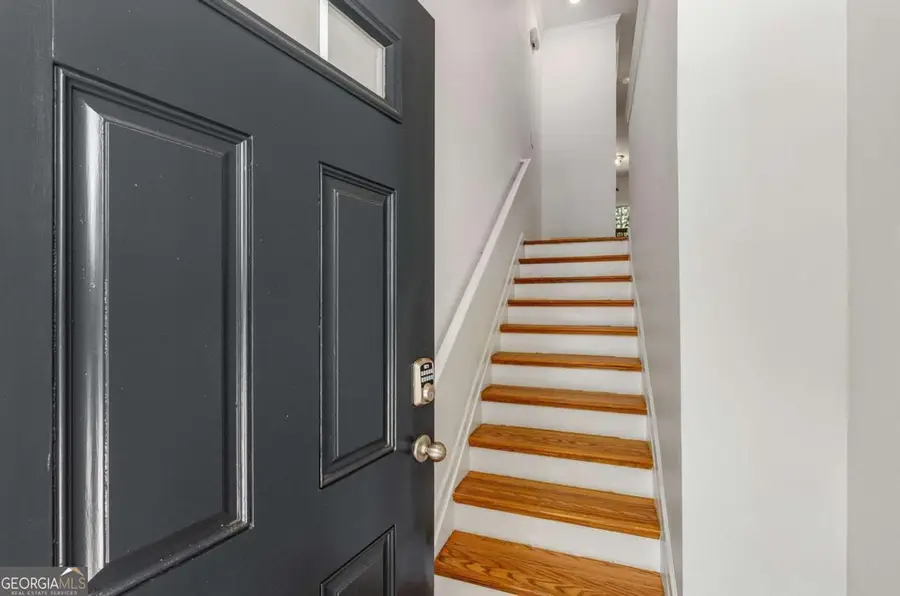 1153 Liberty Parkway Nw, Atlanta, GA 30318 - Image #2