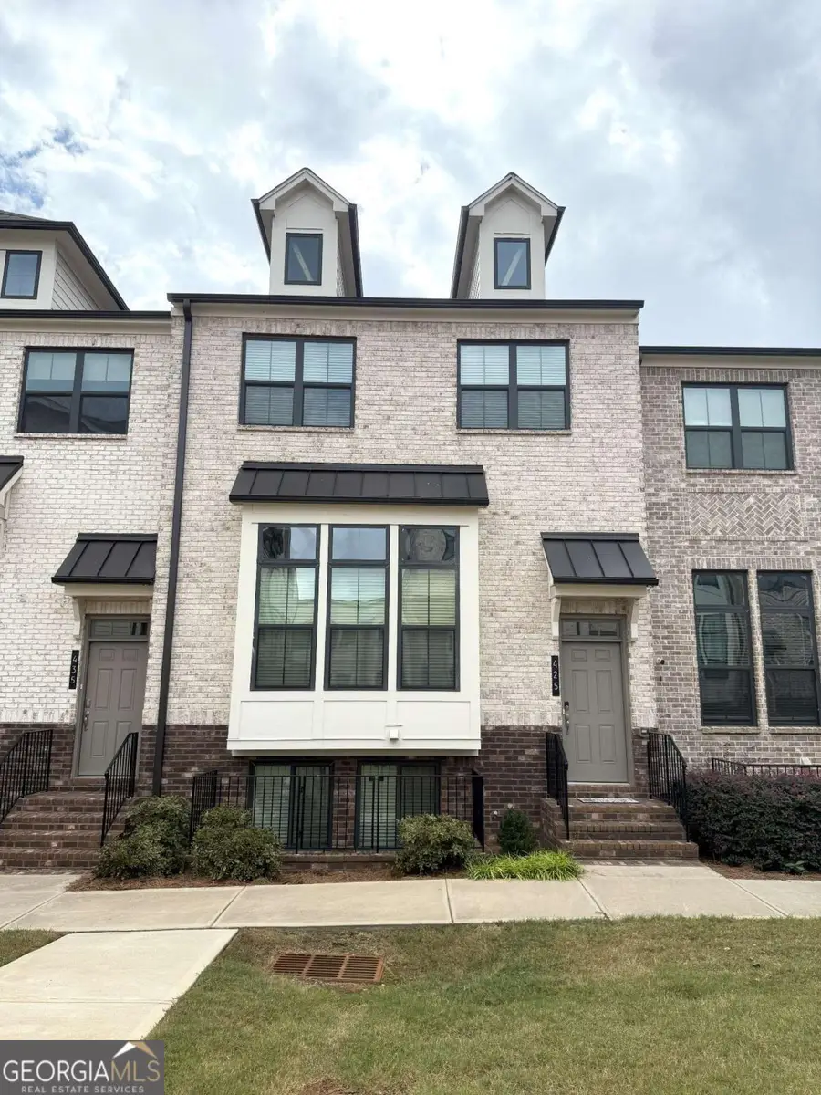 425 Fair View Circle, Roswell, GA 30076 - Image #3