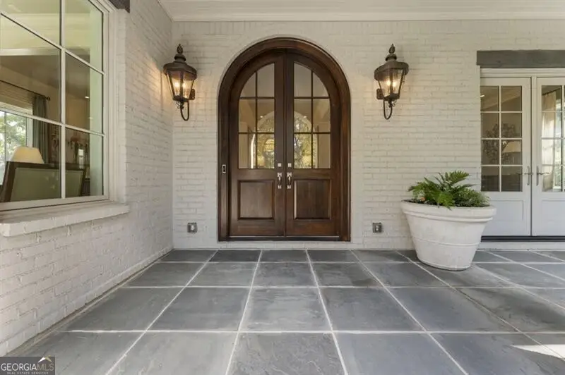 89 Blackland Road Nw, Atlanta, GA 30342 - Image #3