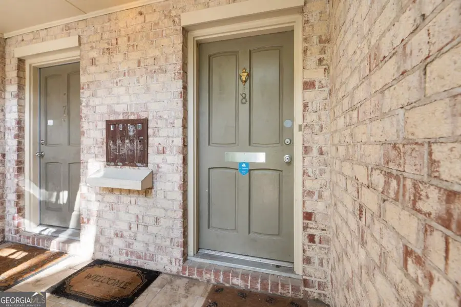 8 Cantey Place Nw, Atlanta, GA 30327 - Image #3