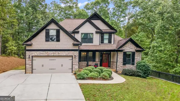 132 Amberleigh Drive, White, GA 30184