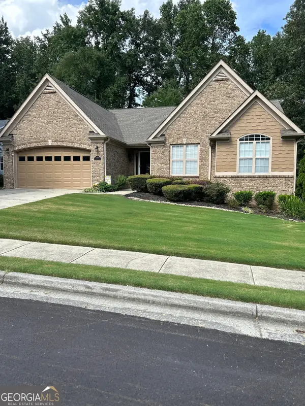 1495 Creek Pointe Circle, Lawrenceville, GA 30043