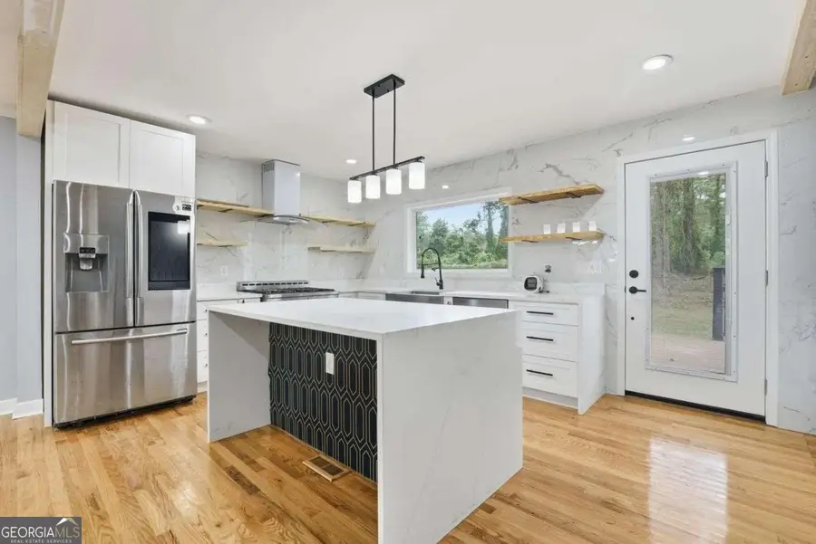 1971 Honeysuckle Lane Sw, Atlanta, GA 30311 - Image #2