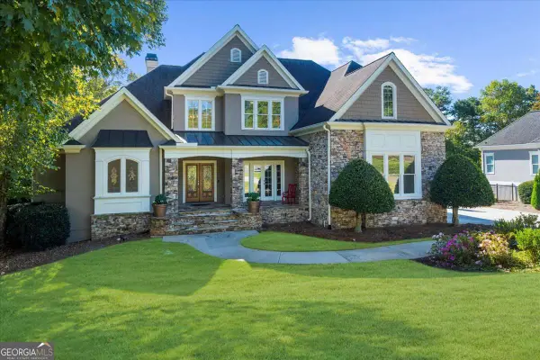 7025 Blackthorn Lane, Suwanee, GA 30024